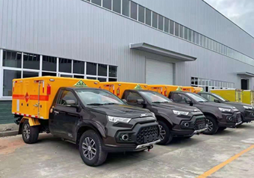 泉山爆破器材运输车-保障安全与效率的关键